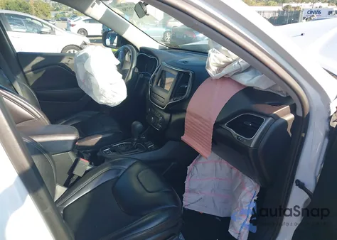 2019 Jeep Cherokee Latitude Plus 4X4 z USA, uszkodzony, nr VIN 1C4PJMLB3KD336205